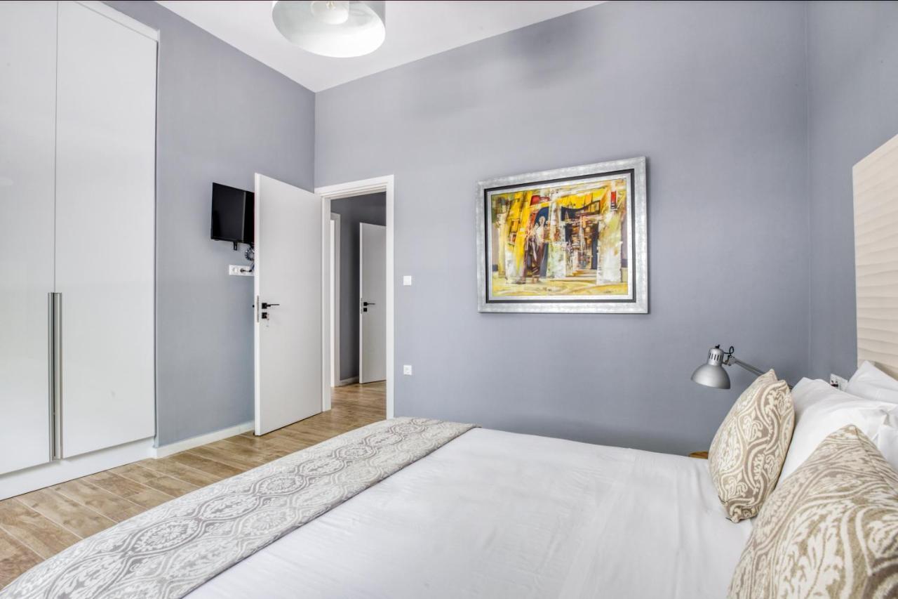 Spacious Flat With Courtyard And Private Parking! Athen Exterior foto