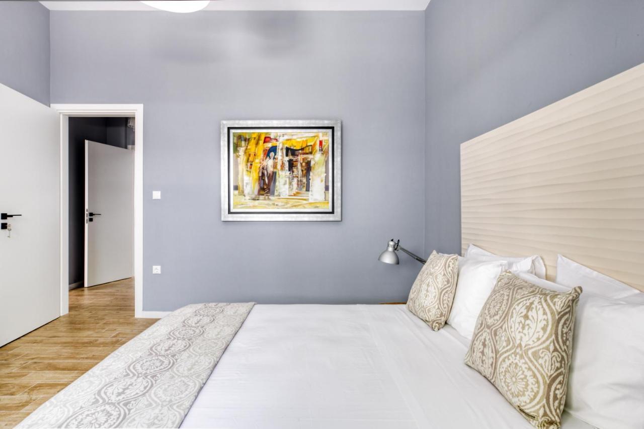 Spacious Flat With Courtyard And Private Parking! Athen Exterior foto