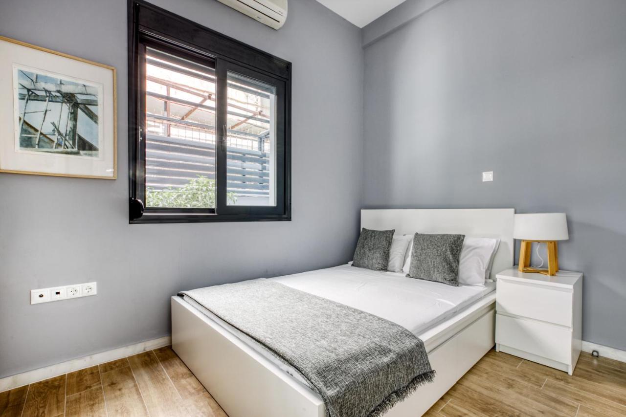 Spacious Flat With Courtyard And Private Parking! Athen Exterior foto